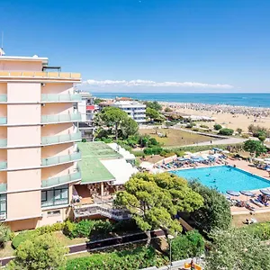 4* Hotel Royal